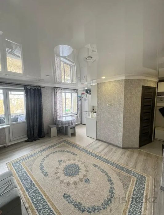 Продам  2 х ком квартиру