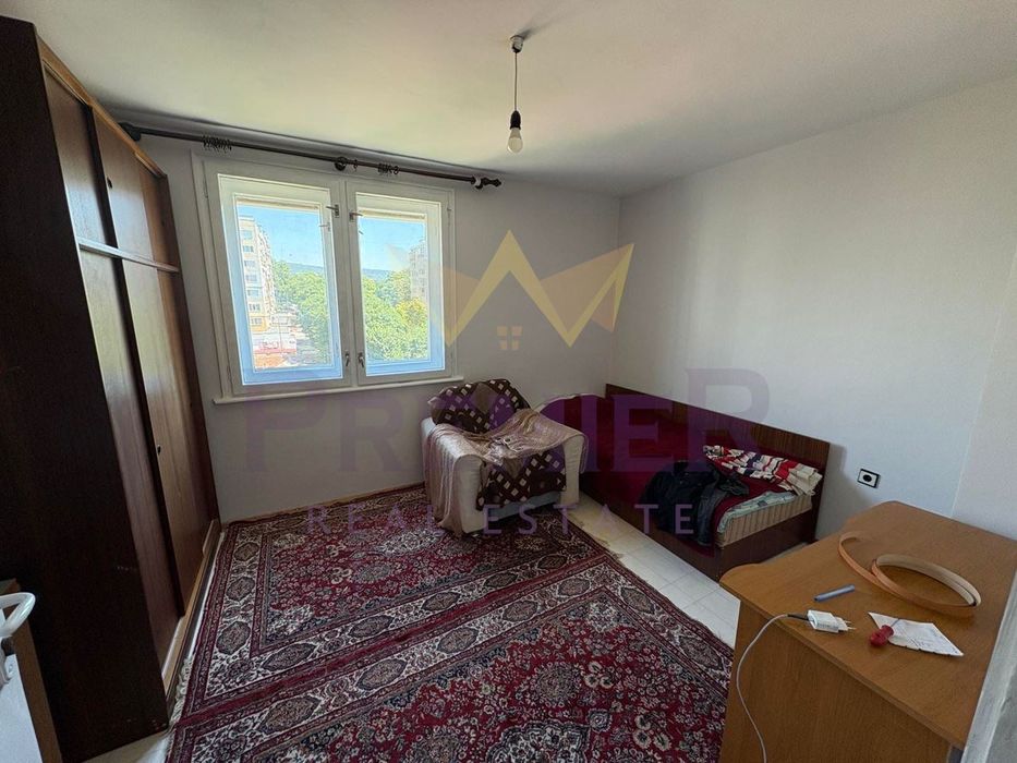 Продава се Тристаен апартамент в Варна, Автогара - 87 кв.м за 1610 €/кв.м - Снимка #2