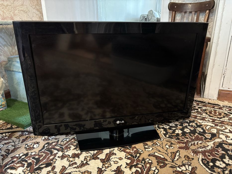 Телевизор LG в отличном состоянии