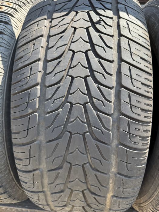 Продам шины 2 колеса Nexen 285/60/18