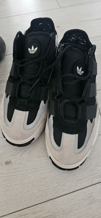 Vand 3 Perechi de Adidași Adidas