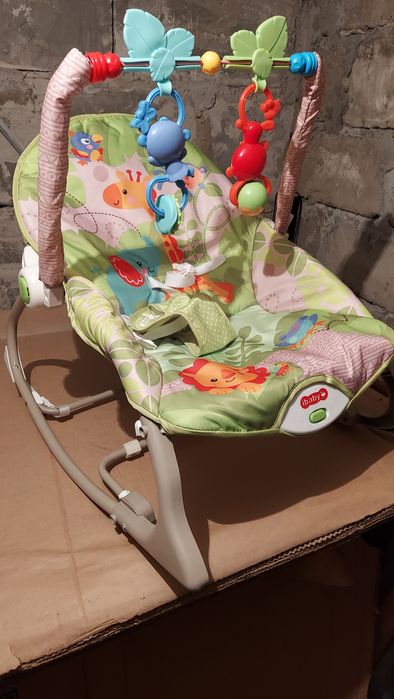 Продам детское кресло качалка.