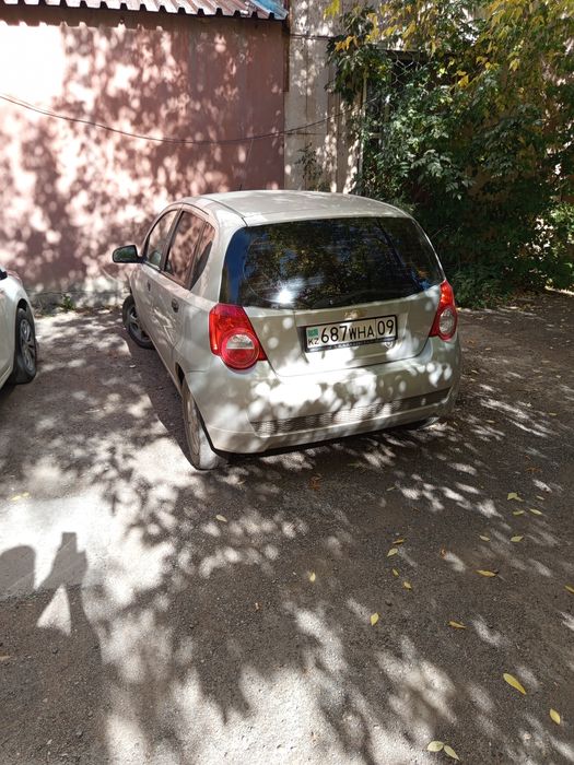 Продам Шевроле авео 2011