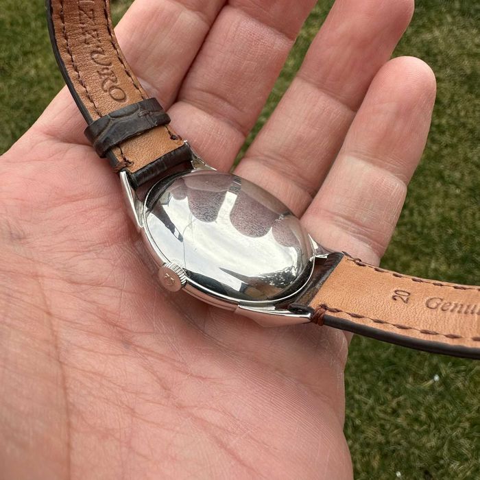 Ceas Omega Vintage, cca anii '50, mecanism mecanic, model foarte rar