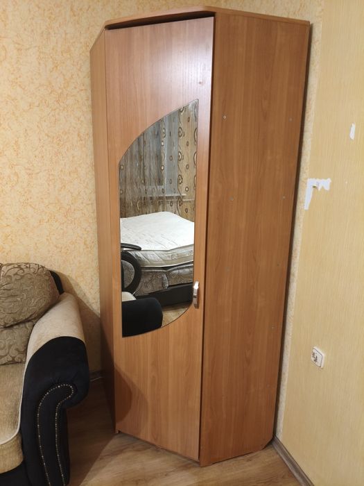 Отдам диван, кресло и матрас, шкафы
