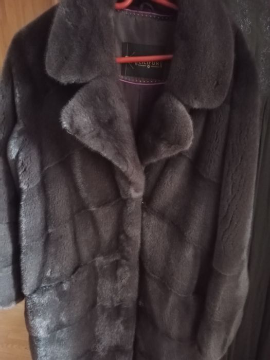 Продам  шубу цвет пепельный