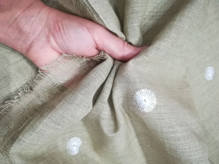 Бродиран плат - лен (22м /1,23см)