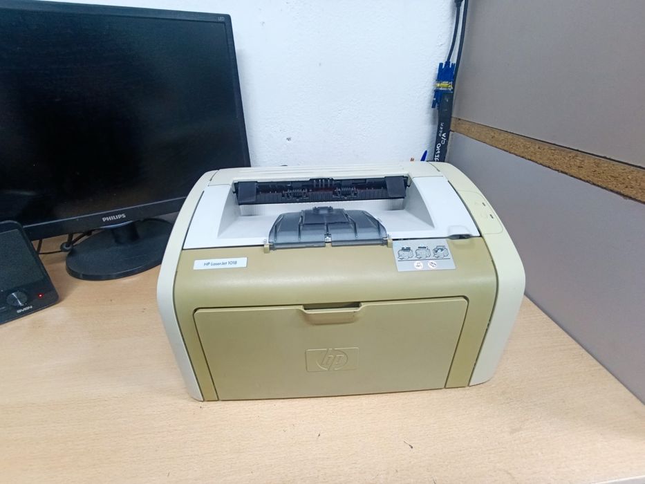 Принтер HP LJ 1018