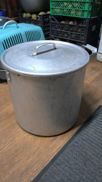 Алюминиевые кастрюли