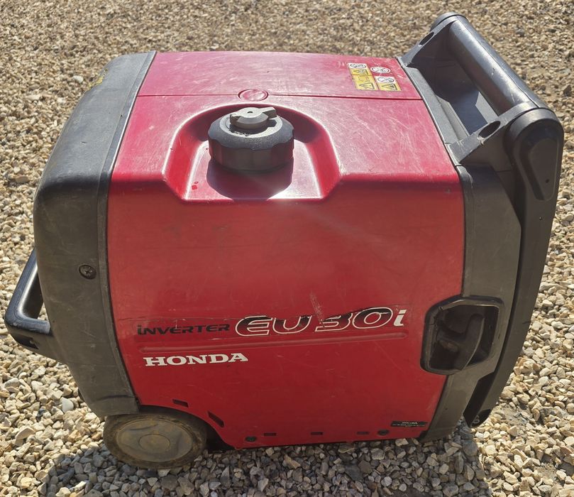 Generator Inverter Profesional Honda EU30i