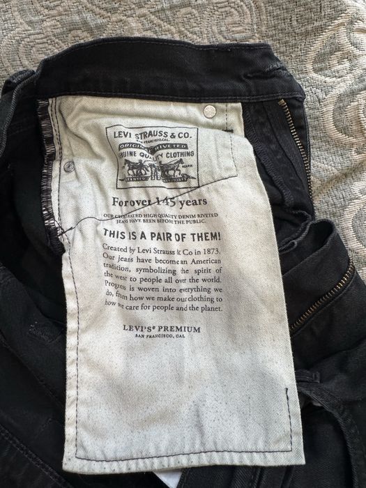 Джисы Levi’s 514 Straight Fit в черном цвете
