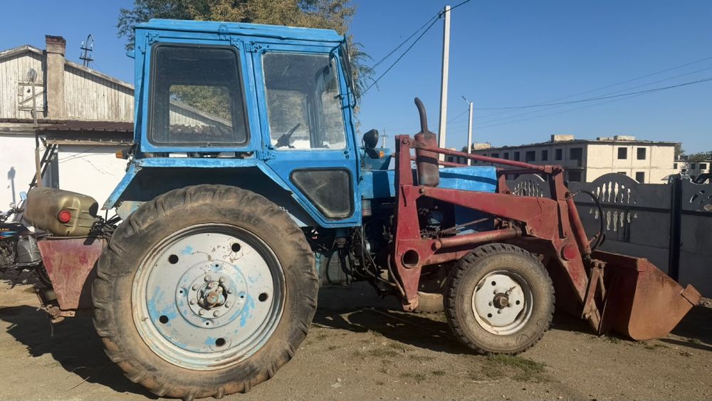 Трактор мтз 80 в отличном состояний