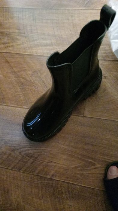 Резиновые сапоги новые