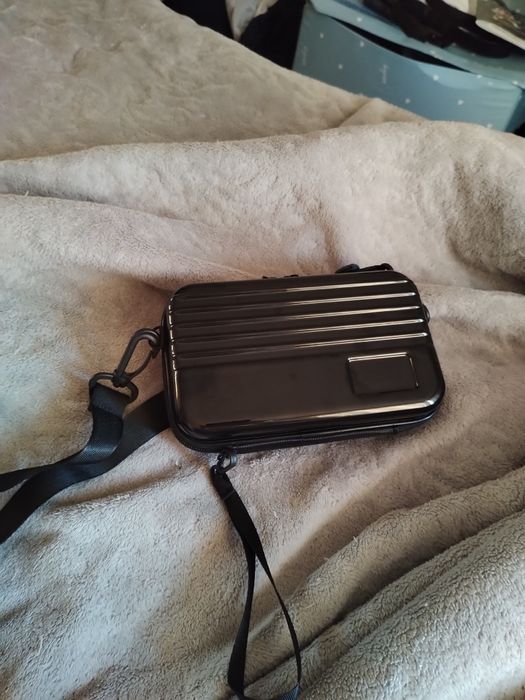 Продам сумку-барсетку