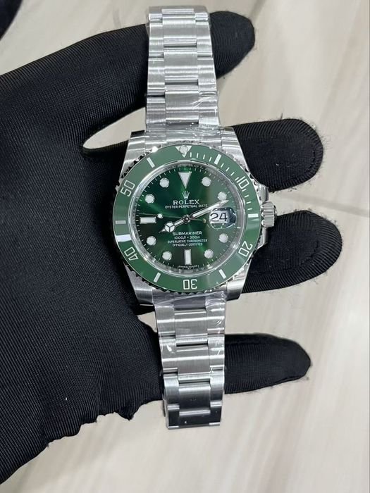 Часы Rolex Submariner “Hulk”