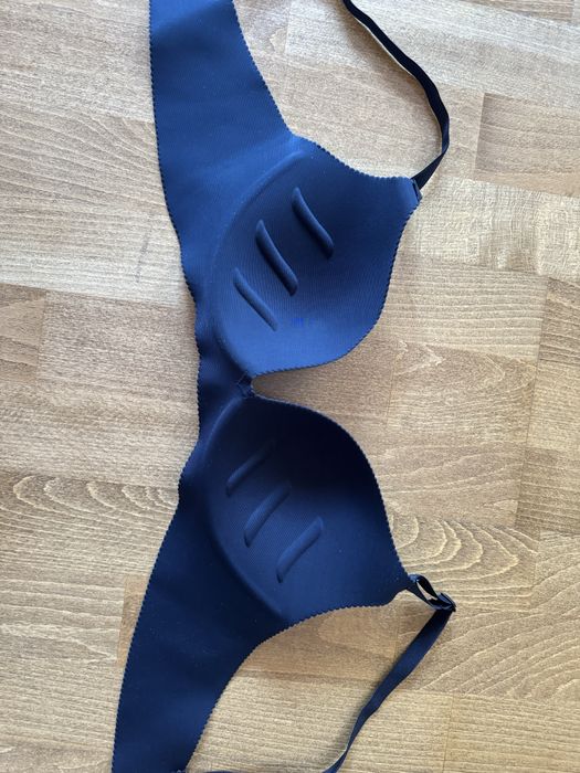 Sutien.