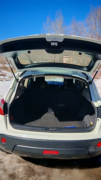 Срочно продам машину