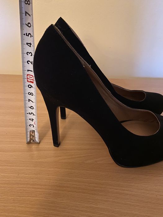 Pantofi cu toc La Strada