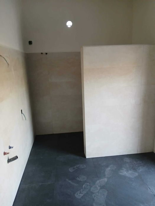 Професионално лепене на плочки