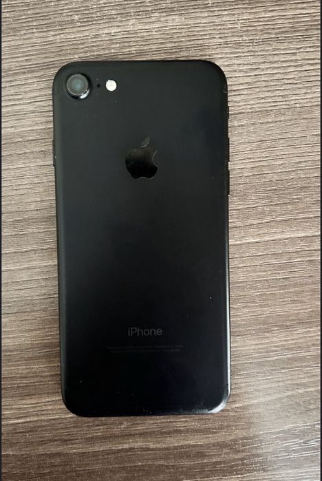 iPhone 7, 32 гб