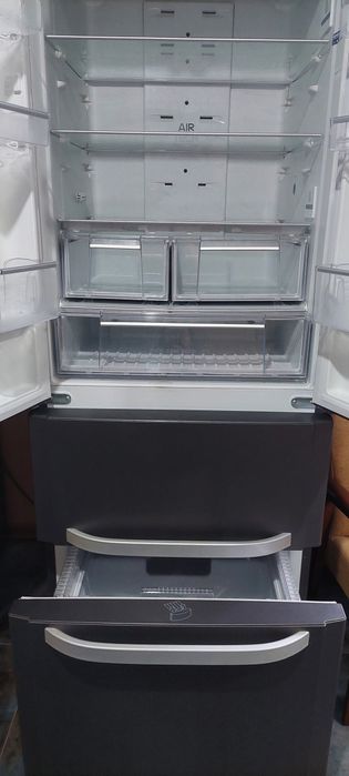 Холодильник Hotpiont ariston