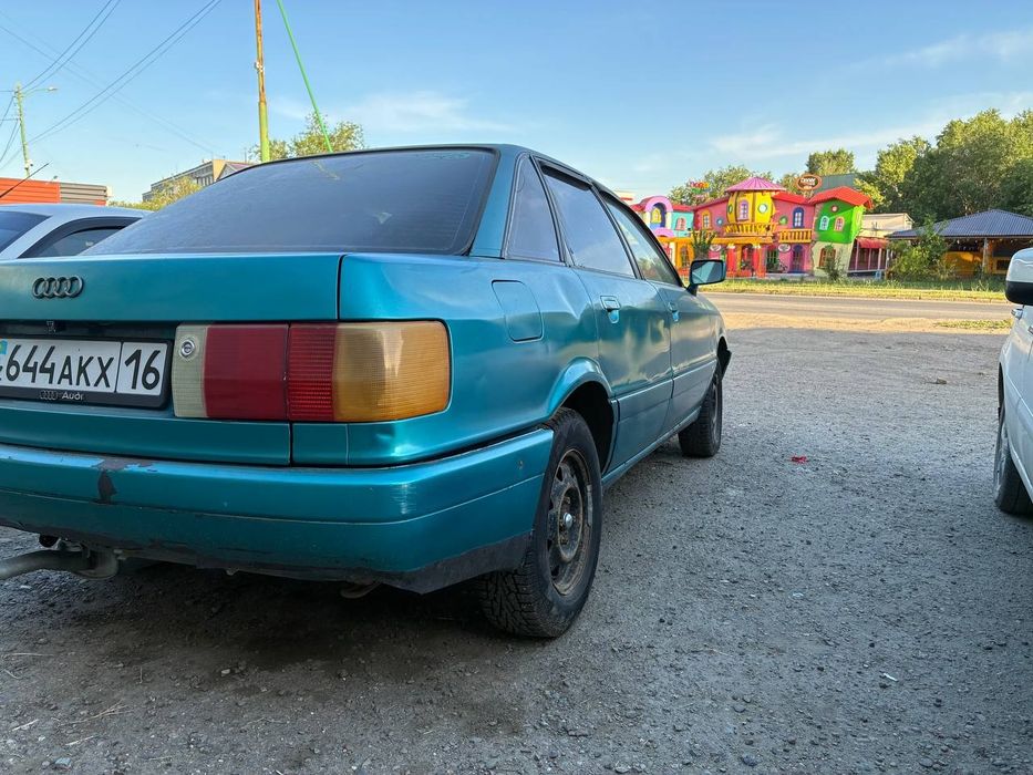 Продам audi 80 B3.