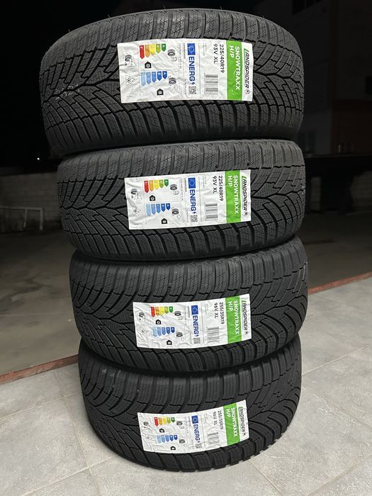 Зимен спорт пакет LANDSPIDER SNOWTRAXX H/P 225/40R19 255/35R19 БОРД 2254019 2553519