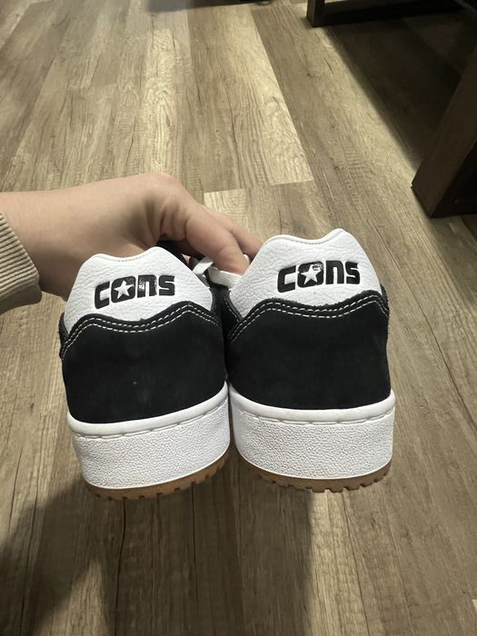 Converse adidasi, marimea 45 EUR