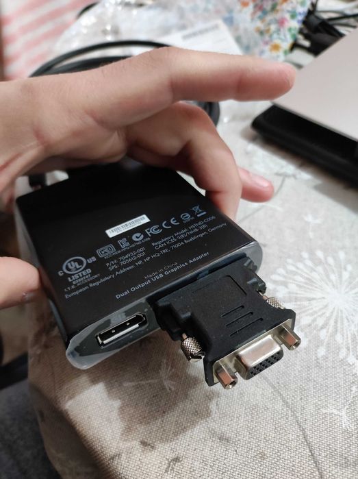 HP преходник адаптер VGA - USB / Display port USB за няколко монитора