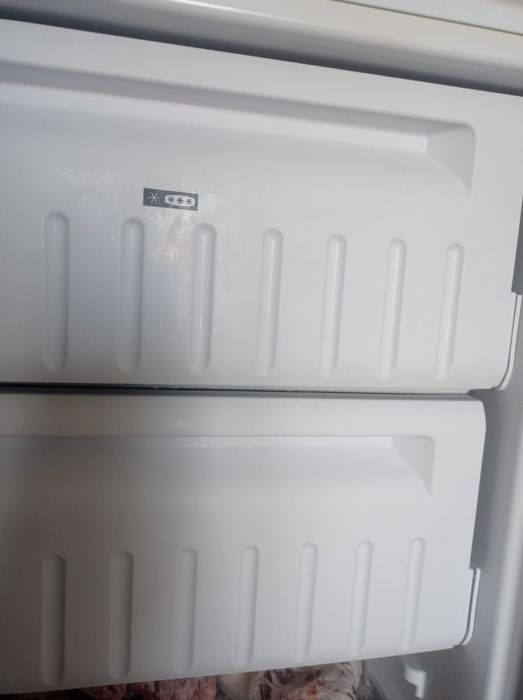 Морозильник Indesit sfr 167