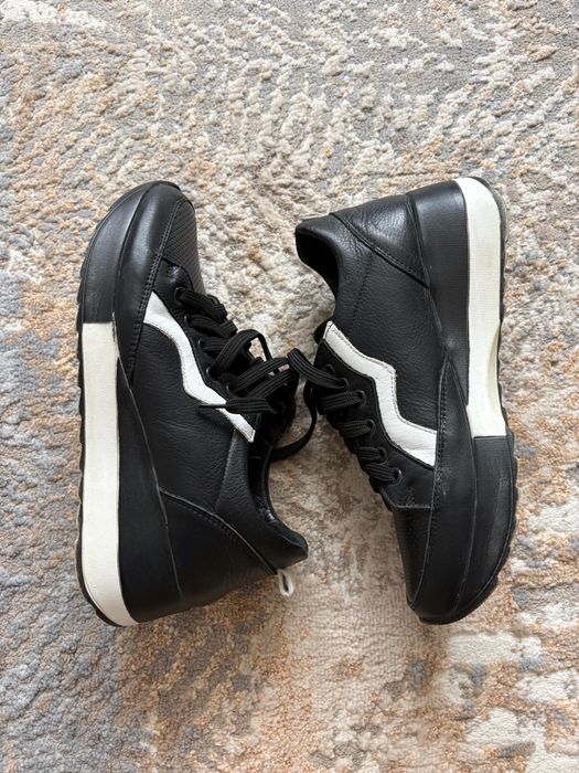 Продам Туфли и кроссовки