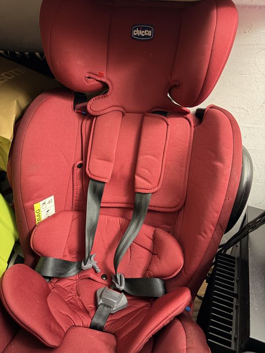 Scaun rotativ oentru masina cu Isofix