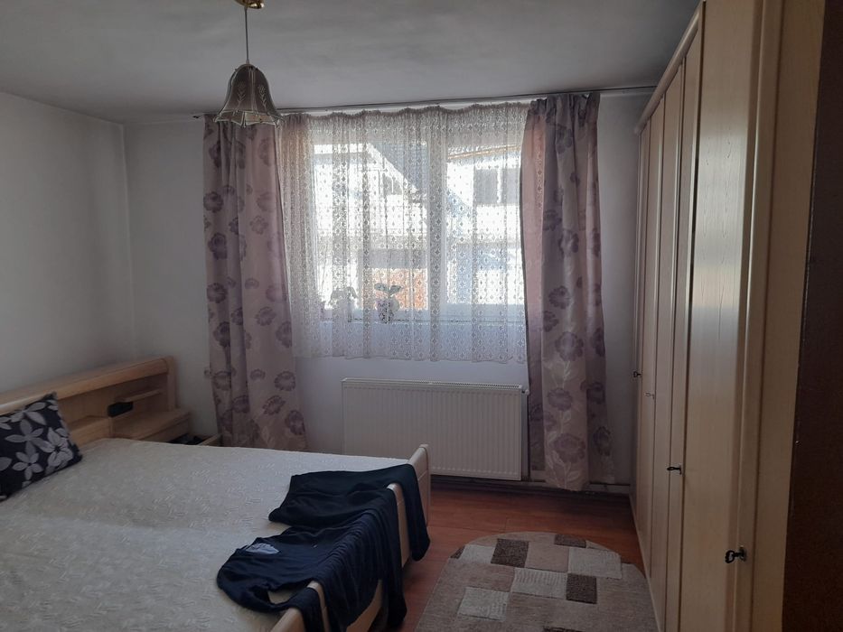 Casă spațioasă P+1 de vânzare în Caransebeș – Valea Cenchi, Str. Râul Alb nr. 15B