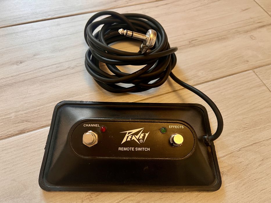 Китарен усилвател Peavey 6505 USA 120w + flight case, мек калъф и foot