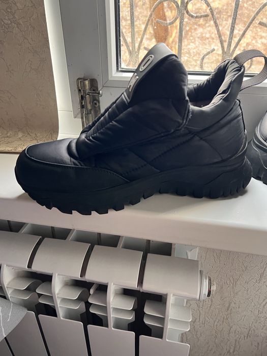 Зимнее сапоги , кроссовки