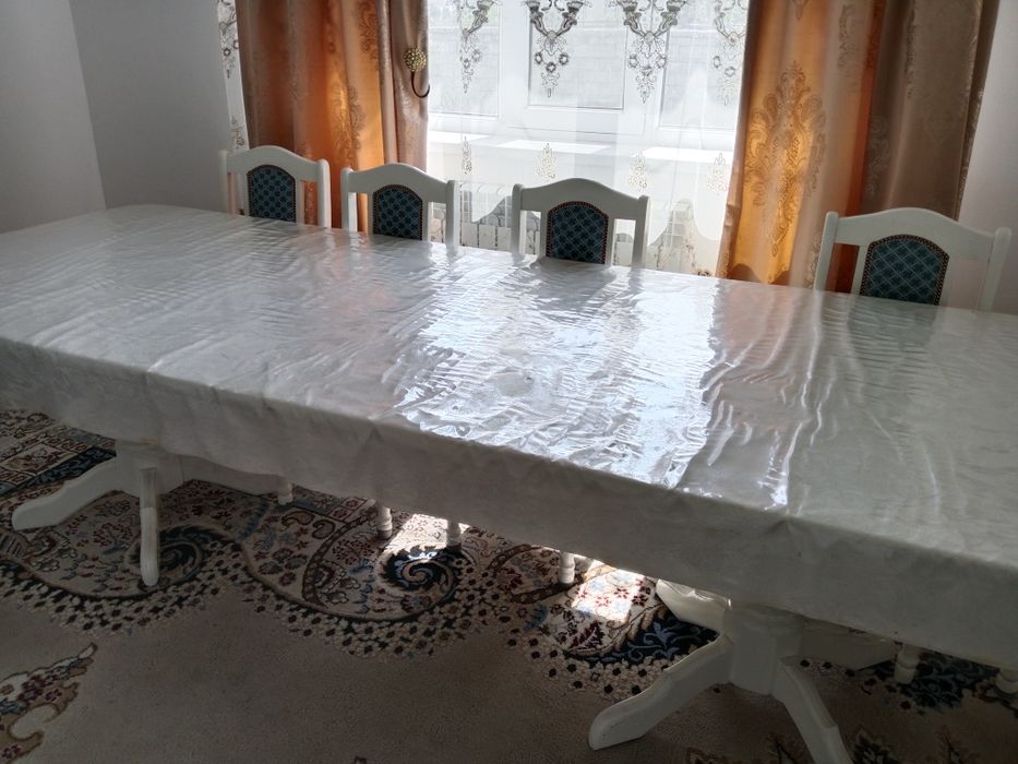 Продам стол ширина 1м