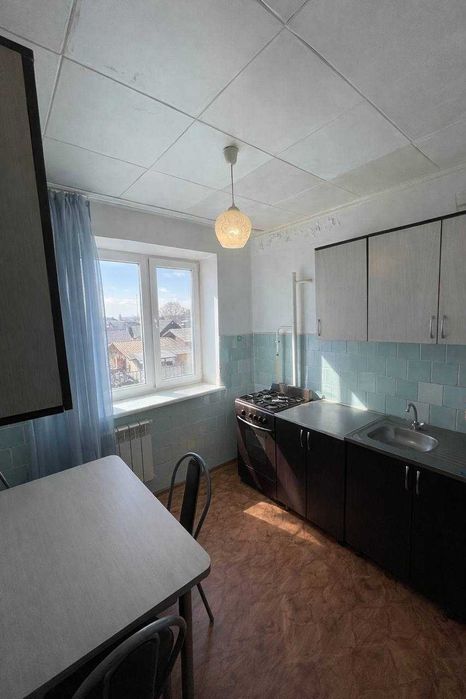 продам 2кв на Спутнике за 10млн