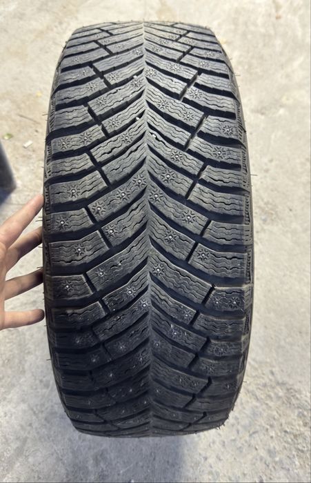 Продам шины Мишлен 205/60/16