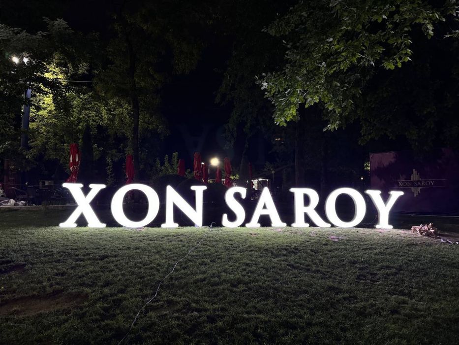 Tashqi Reklama Afisha Banner Stend