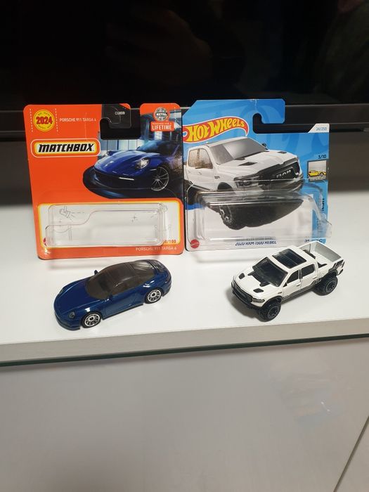 Hot Wheels Silver / Mainline / Matchbox