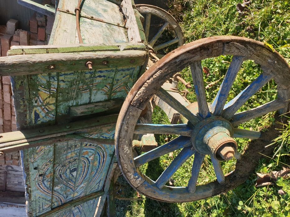 Стара , писана , рисувана каруца