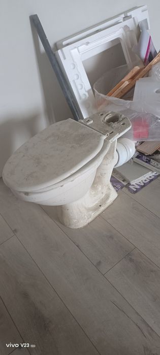 Унитаз для ремонта и строительства