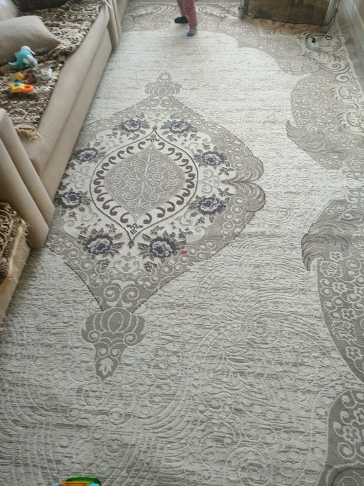 Продам 2 ковра 3*5, 2.5*5