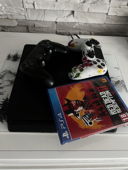 Vand PS 4 SLIM 500gb 2 manete plus joc