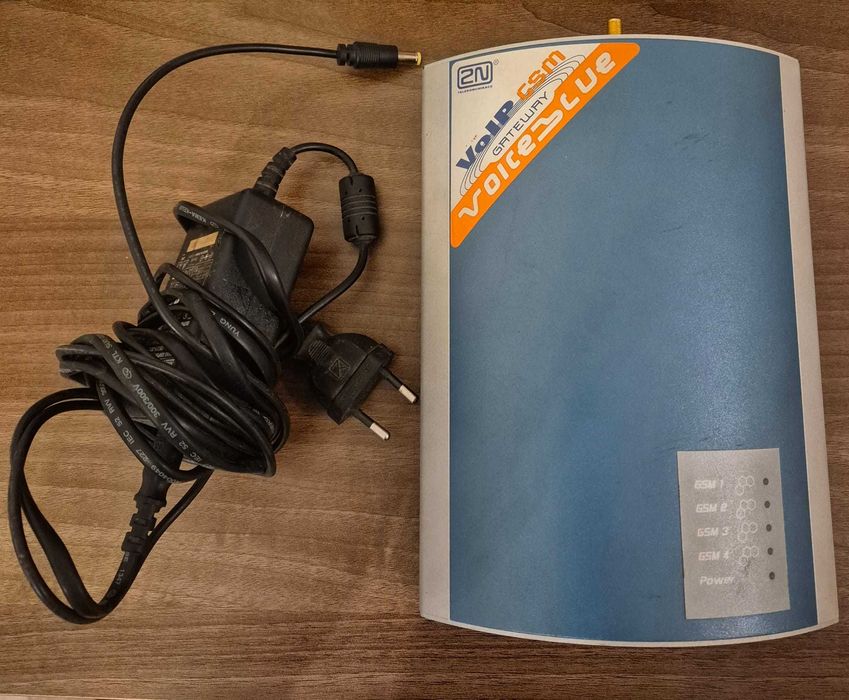 2N VoiceBlue Lite. 4 Channel Voip GSM Gateway, 505004E