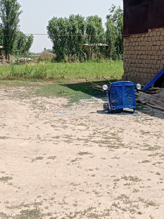 Yumz sotiladi 22milon kami bor