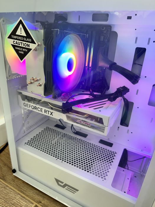 Системный блок: 500 000 тг. - Настольные компьютеры Атырау на Olx