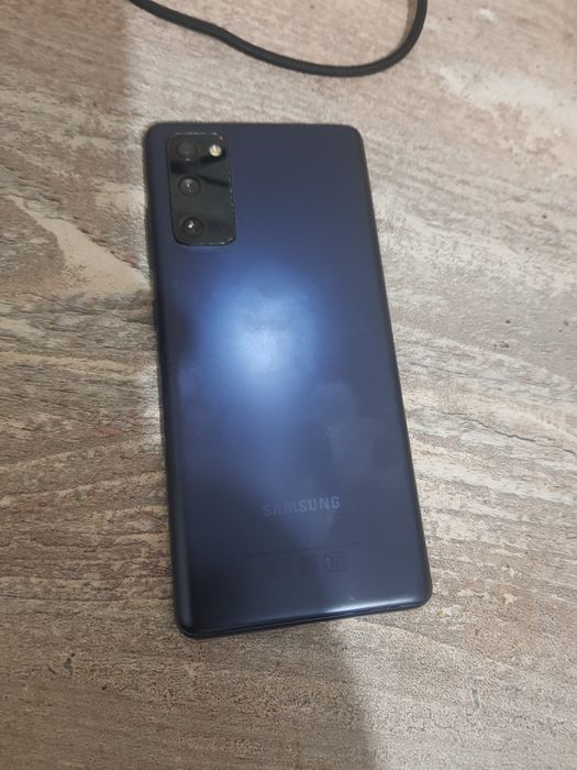 Продам флагман Samsung galaxy s20 Fe