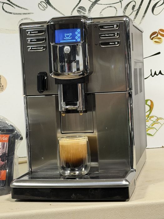 Кафемашина кафе автомат Philips Incanto Latte go с гаранция