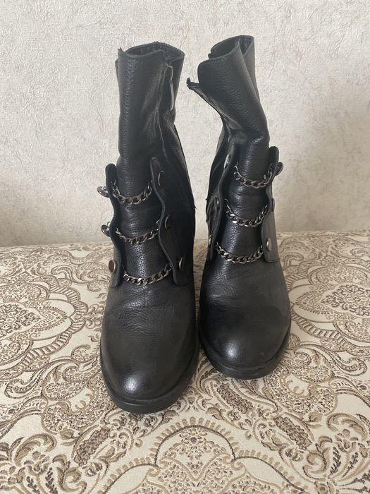 полусапожки черные на полную ногу